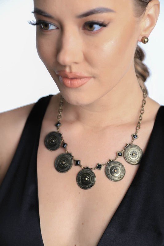 ANTIQUE STONE NECKLACE - p3 Boutique