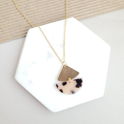 Ava Blonde Tortoise Necklace - p3 Boutique