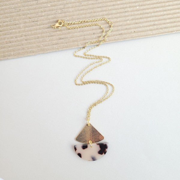 Ava Blonde Tortoise Necklace - p3 Boutique