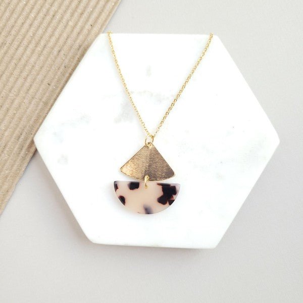 Ava Blonde Tortoise Necklace - p3 Boutique