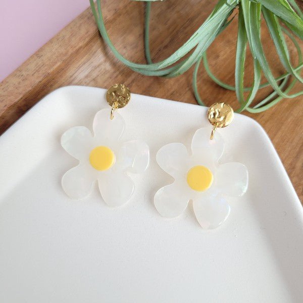 Daisy Dangles - p3 Boutique