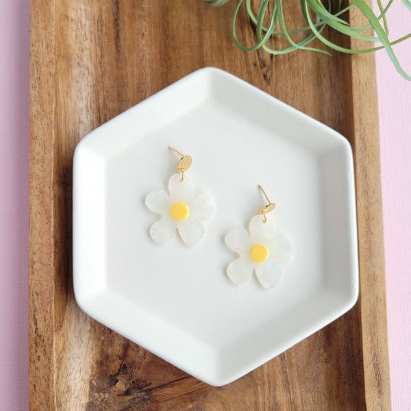 Daisy Dangles - p3 Boutique