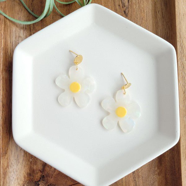 Daisy Dangles - p3 Boutique