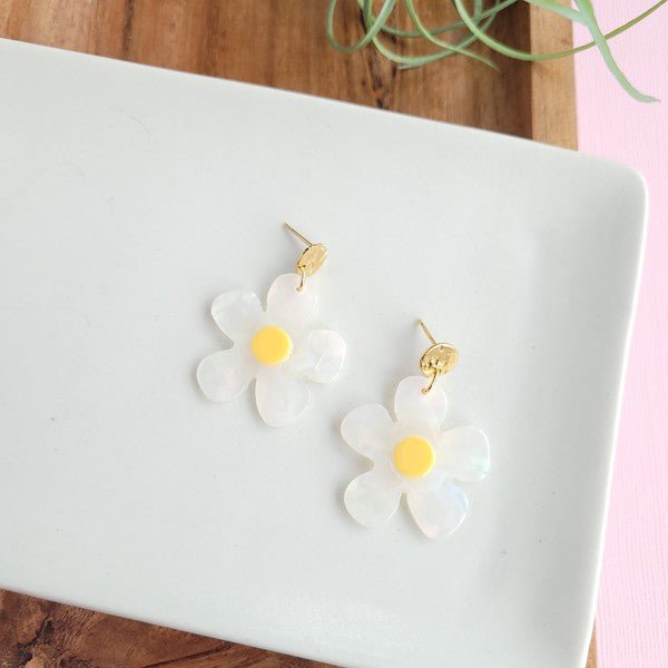 Daisy Dangles - p3 Boutique