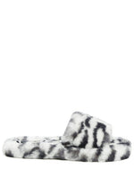 SNUGGLE - IN INDOOR FUR FLATS - p3 Boutique