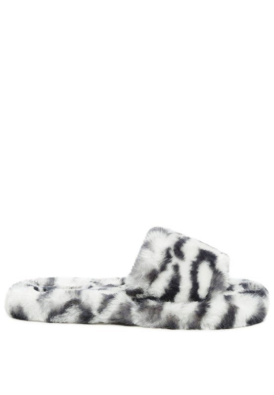 SNUGGLE - IN INDOOR FUR FLATS - p3 Boutique