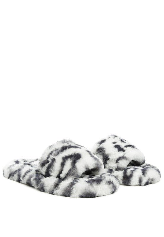 SNUGGLE - IN INDOOR FUR FLATS - p3 Boutique