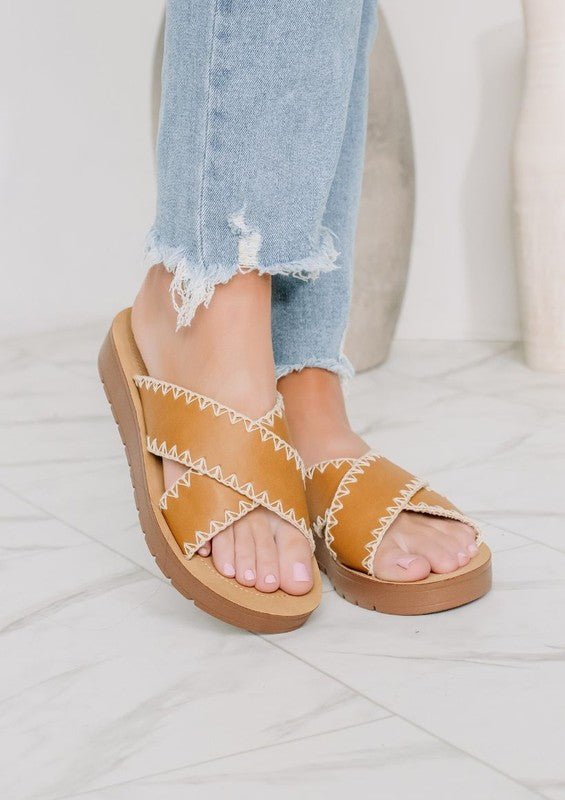 VERA HIGH QUALITY FASHION SANDAL - FLATS - p3 Boutique